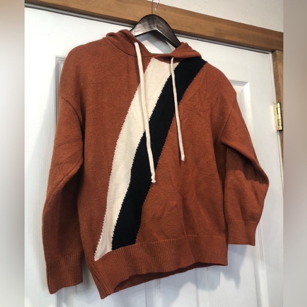 Ellison Hooded‎ Sweater Small